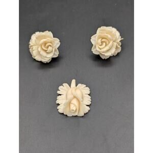 Vintage Carved Rose Celluloid Jewelry Set Pendant & Clip Earrings Cream White